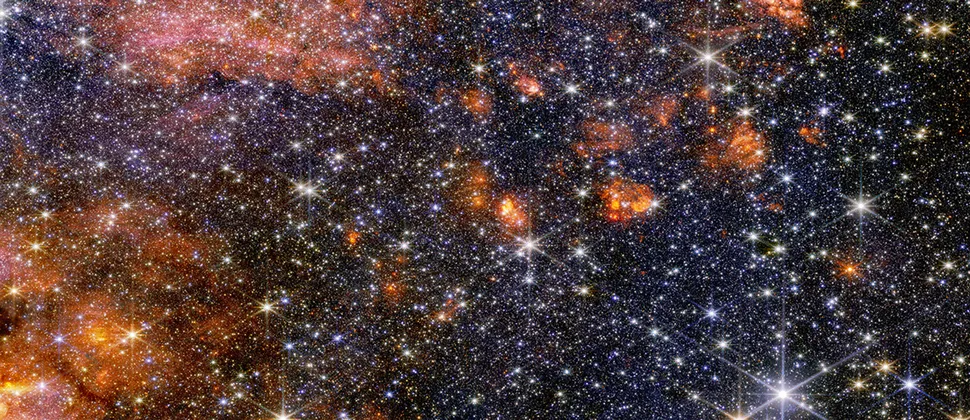 James Webb reveals a colossal star-forming cloud near the Milky Way’s core