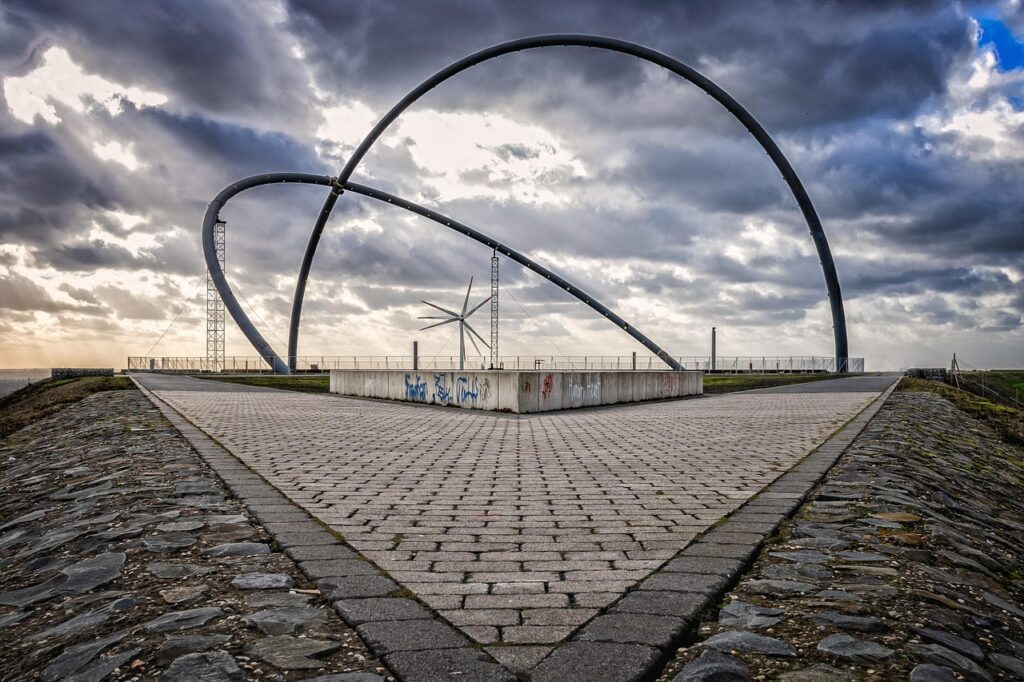 Optical Observatories and the Technology Behind Modern Astronomical Research 