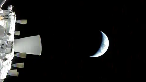 Artemis II Nears Dramatic Return As New Discoveries Shake Up Space News