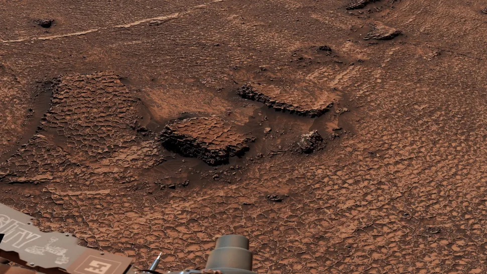 Curiosity Discovers Vast Honeycomb Terrain On Mars
